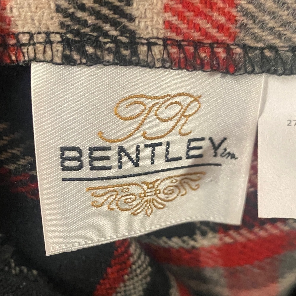 Bentley 90s Plaid Black & Red Women's Skirt - Picture 9 of 9